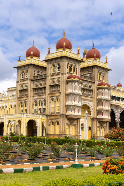 mysore palace